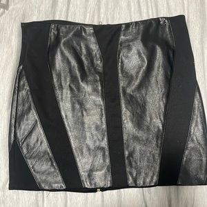 Black leather mini skirt with gold zipper
